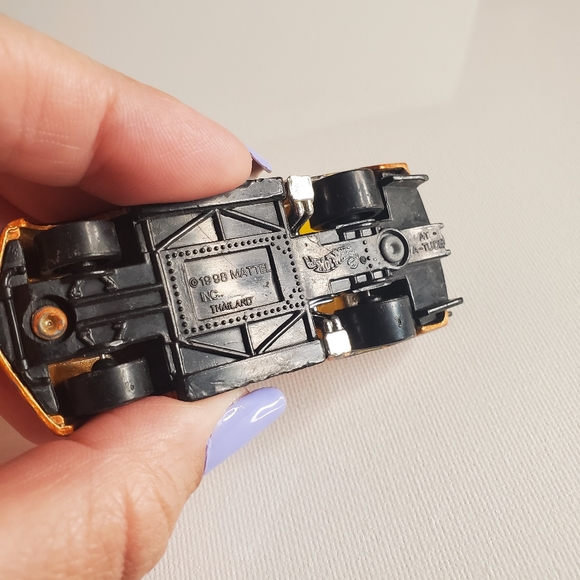 Vintage 1998- "At-A-Tude" Studebaker Hot Wheel - Picture 8 of 9